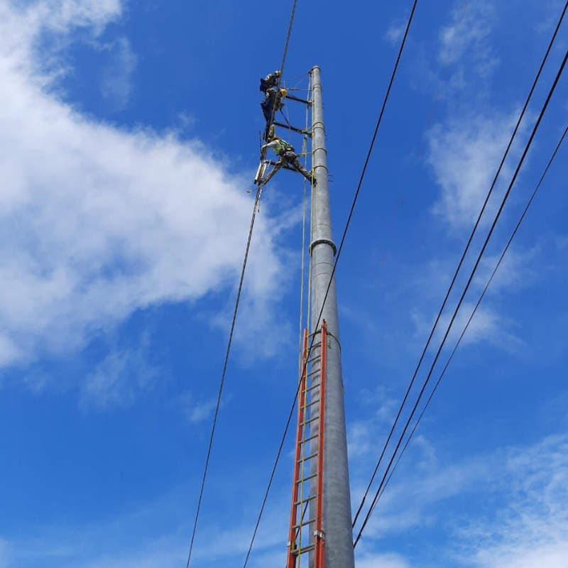 Concrete poles installers