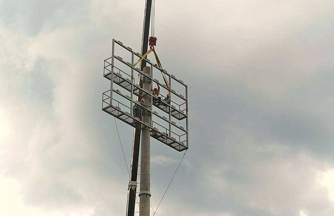 Atlas concrete pole supporting a lighting structure